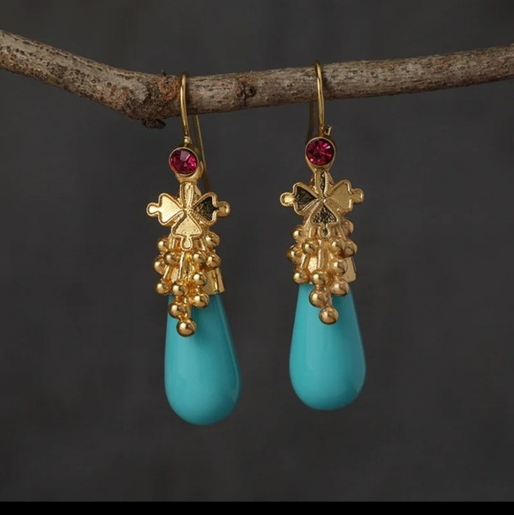 Emerald Princess Earrings - Picture 2 of 8